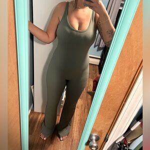 Olive Green Sleeveless Jumpsuit